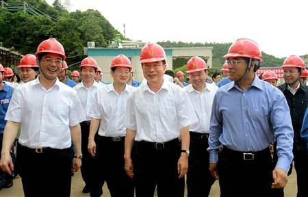 “三亿体育官网”万州百名幼儿走进警营 争做“小小消防员”(图4) 三亿体育